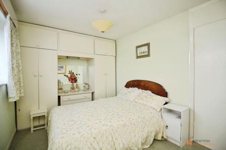 4 bedroom Detached house for sale in Lubbesthorpe Road, Leicester, LE3