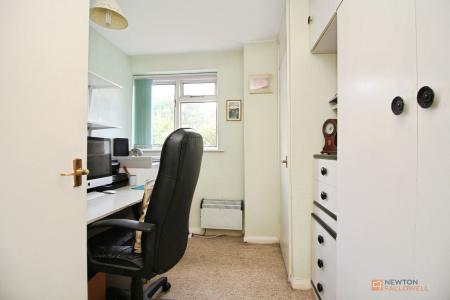4 bedroom Detached house for sale in Lubbesthorpe Road, Leicester, LE3