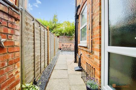 2 bedroom Terraced House for sale in Wilmington Road, Leicester, LE3