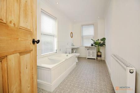2 bedroom Terraced House for sale in Wilmington Road, Leicester, LE3