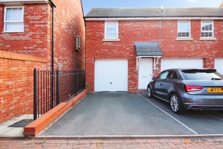 2 bedroom Flat for sale in Dionard Drive, Lubbesthorpe, LE19