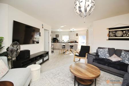 2 bedroom Flat for sale in Dionard Drive, Lubbesthorpe, LE19