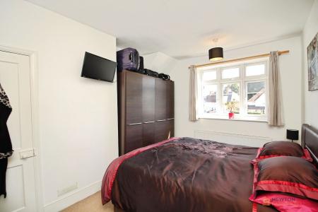 3 bedroom Semi-detached house for sale in Erdyngton Road, Leicester, LE3