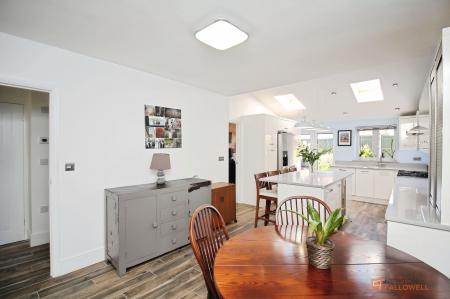 3 bedroom Semi-detached house for sale in Erdyngton Road, Leicester, LE3