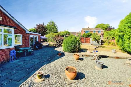2 bedroom Semi-detached house for sale in Danehill, Ratby, LE6