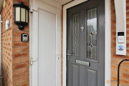 2 bedroom Terraced House for sale in Darien Way, Thorpe Astley, LE3