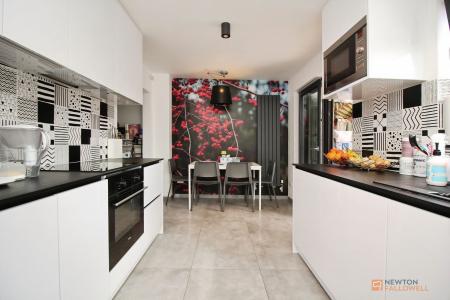 3 bedroom Semi-detached house for sale in Darien Way, Braunstone, LE3