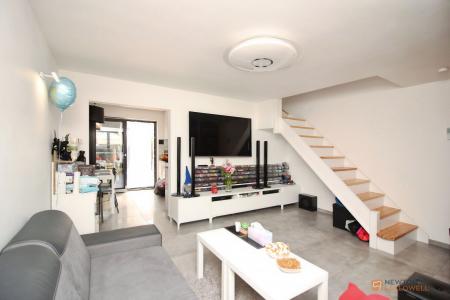 3 bedroom Semi-detached house for sale in Darien Way, Braunstone, LE3