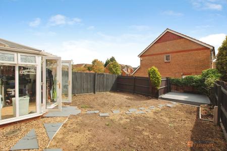 3 bedroom Semi-detached house for sale in Darien Way, Braunstone, LE3
