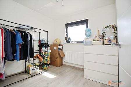 3 bedroom Semi-detached house for sale in Darien Way, Braunstone, LE3