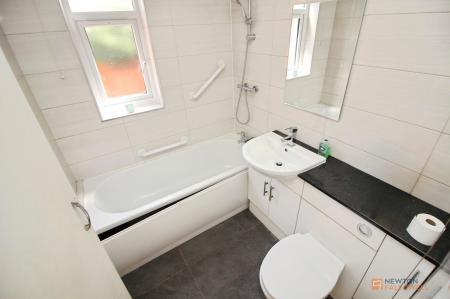 3 bedroom Terraced House for sale in Wilberforce Road, Leicester, LE3