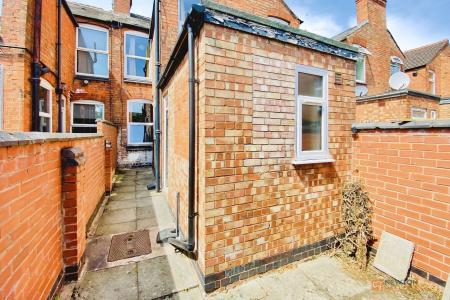 3 bedroom Terraced House for sale in Wilberforce Road, Leicester, LE3