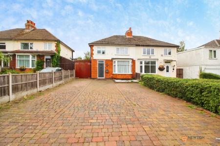 3 bedroom Semi-detached house for sale in Ratby Lane, Leicester Forest East, LE3