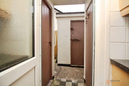 3 bedroom Semi-detached house for sale in Kay Road, Leicester, LE3