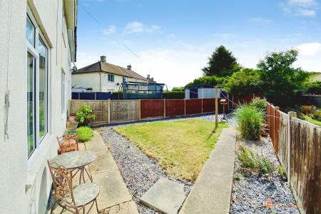 3 bedroom Semi-detached house for sale in Kay Road, Leicester, LE3