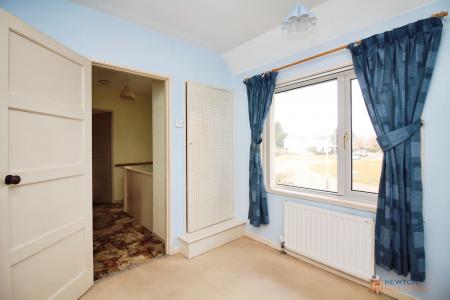3 bedroom Semi-detached house for sale in Kay Road, Leicester, LE3