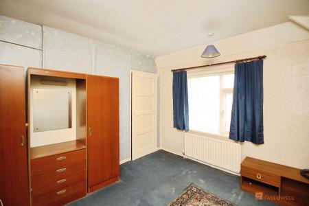 3 bedroom Semi-detached house for sale in Kay Road, Leicester, LE3