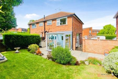 2 bedroom Semi-detached house for sale in The Osiers, Leicester, LE3