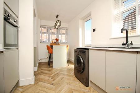 3 bedroom Semi-detached bungalow for sale in Farmway, Leicester, LE3