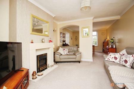 3 bedroom Terraced House for sale in Winton Avenue, Leicester, LE3
