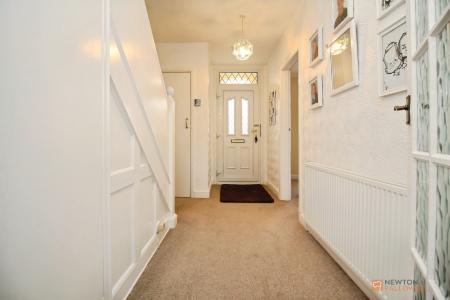 3 bedroom Terraced House for sale in Winton Avenue, Leicester, LE3