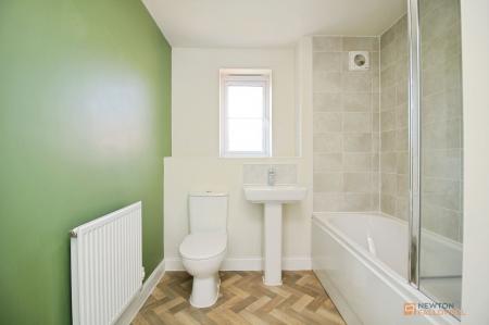 1 bedroom Apartment for sale in Shin Way, Lubbesthorpe, LE19