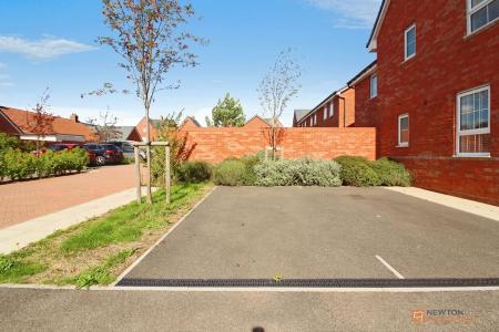 1 bedroom Apartment for sale in Shin Way, Lubbesthorpe, LE19