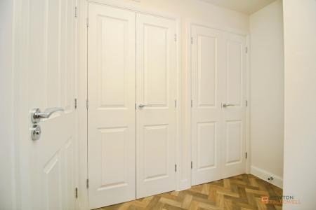 1 bedroom Apartment for sale in Shin Way, Lubbesthorpe, LE19