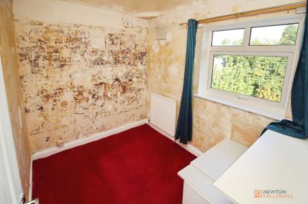 3 bedroom Semi-detached house for sale in Ellesmere Road, Leicester, LE3