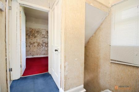 3 bedroom Semi-detached house for sale in Ellesmere Road, Leicester, LE3