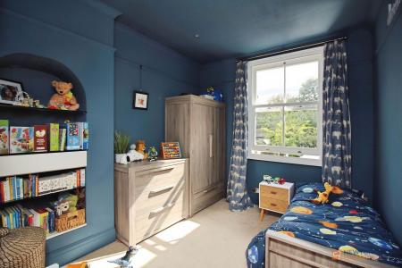 4 bedroom Terraced House for sale in Hinckley Road, Leicester, LE3