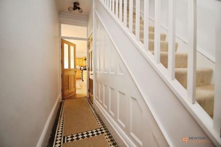 4 bedroom Terraced House for sale in Hinckley Road, Leicester, LE3