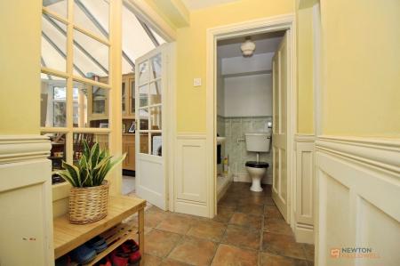 4 bedroom Terraced House for sale in Hinckley Road, Leicester, LE3