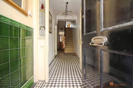 4 bedroom Terraced House for sale in Hinckley Road, Leicester, LE3