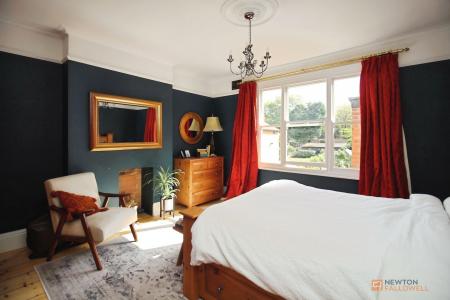4 bedroom Terraced House for sale in Hinckley Road, Leicester, LE3