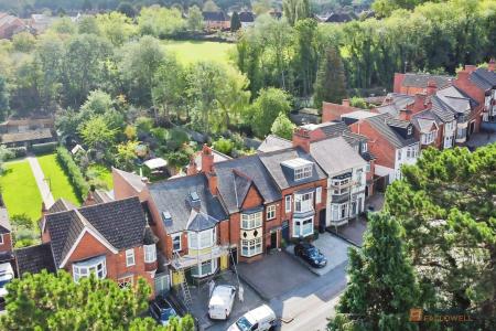 4 bedroom Terraced House for sale in Hinckley Road, Leicester, LE3