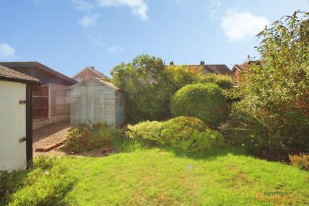 2 bedroom Semi-detached house for sale in Willow Road, Blaby, LE8