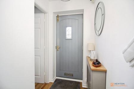 2 bedroom Semi-detached house for sale in Ryder Road, Leicester, LE3