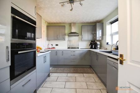 4 bedroom Detached house for sale in Jewsbury Way, Thorpe Astley, LE3