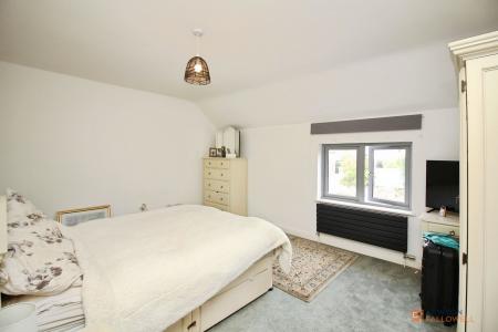 6 bedroom Link detached house for sale in Main Street, Newbold Verdon, LE9