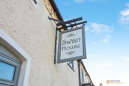 6 bedroom Link detached house for sale in Main Street, Newbold Verdon, LE9