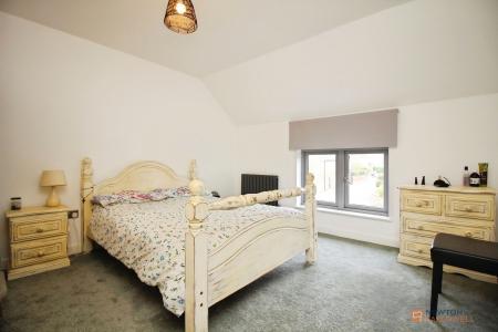 6 bedroom Link detached house for sale in Main Street, Newbold Verdon, LE9
