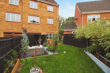 3 bedroom End of terrace house for sale in Goodheart Way, Thorpe Astley, LE3