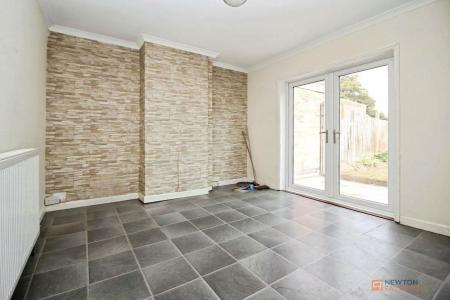 3 bedroom Semi-detached house for sale in Winstanley Drive, Leicester, LE3