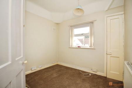 3 bedroom Semi-detached house for sale in Winstanley Drive, Leicester, LE3