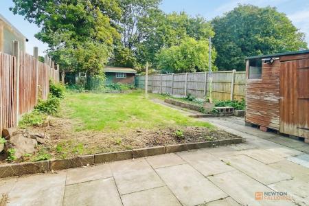 3 bedroom Semi-detached house for sale in Winstanley Drive, Leicester, LE3