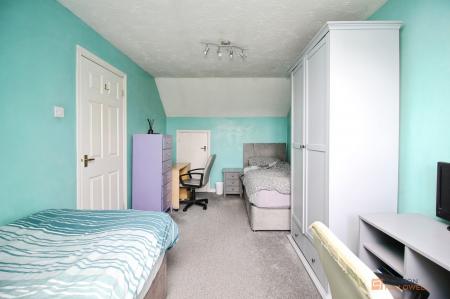 3 bedroom Detached house for sale in Darien Way, Thorpe Astley, LE3