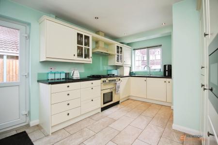 3 bedroom Detached bungalow for sale in Teal Close, Leicester Forest East, LE3