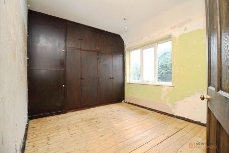 3 bedroom Semi-detached house for sale in Valence Road, Leicester, LE3