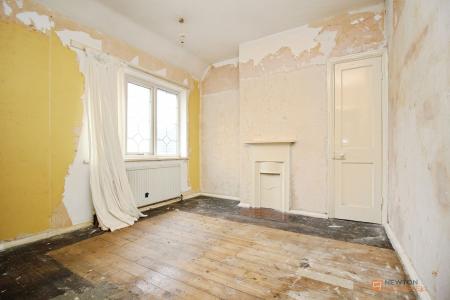 3 bedroom Semi-detached house for sale in Valence Road, Leicester, LE3